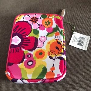 Vera Bradley Neoprene Med Tablet Sleeve Clementine
